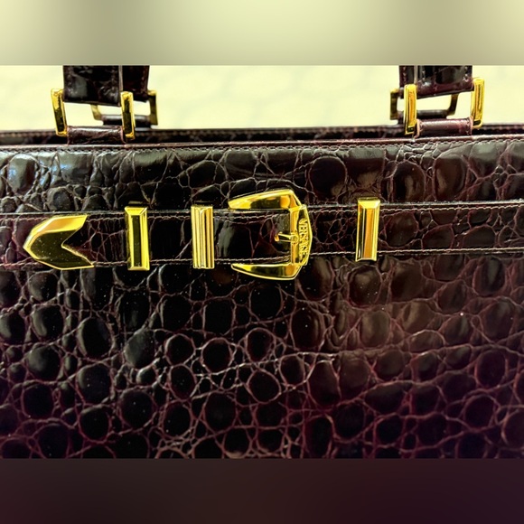 GIANNI VERSACE Vintage 90’s Brown Croc-Embossed Leather W/ Gold Buckle Handbag - Picture 5 of 16